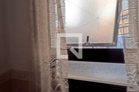 Lavabo de casa para alugar com 4 quartos, 250m² em Gonzaga, Santos