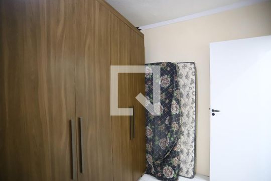 Quarto 2 de apartamento para alugar com 2 quartos, 40m² em Jardim Suzanopolis, Suzano