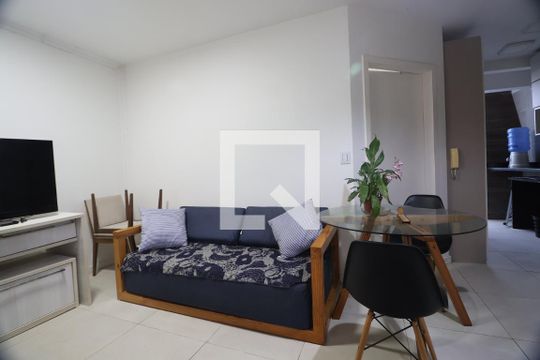 Sala de casa de condomínio para alugar com 1 quarto, 43m² em Nossa Senhora das Gracas, Canoas