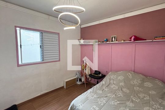 Quarto de casa à venda com 3 quartos, 187m² em Parque Oratório, Santo André