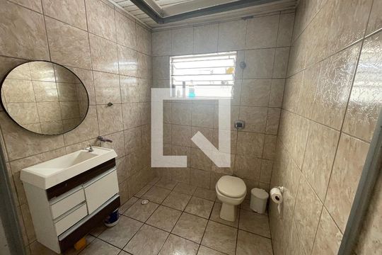 Banheiro de casa à venda com 1 quarto, 163m² em Jardim Gumercindo, Guarulhos