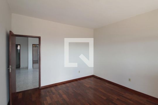 Sala de casa para alugar com 3 quartos, 160m² em Ouro Preto, Belo Horizonte