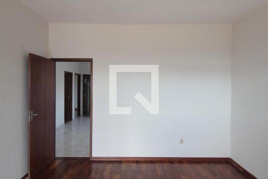 Sala de casa para alugar com 3 quartos, 160m² em Ouro Preto, Belo Horizonte