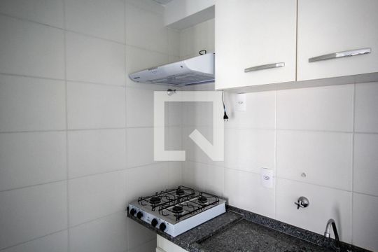 Cozinha de apartamento para alugar com 1 quarto, 28m² em Freguesia do Ó, São Paulo