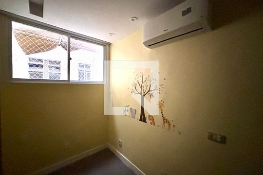 Quarto 1 de apartamento à venda com 3 quartos, 73m² em Leme, Rio de Janeiro