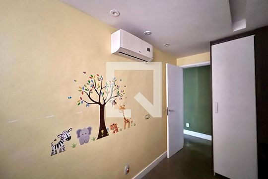 Quarto 1 de apartamento à venda com 3 quartos, 73m² em Leme, Rio de Janeiro