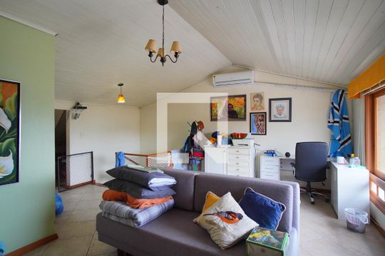 Sala 2 de casa à venda com 3 quartos, 160m² em Vila Jardim, Porto Alegre