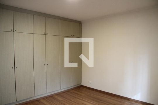 Quarto 1 de casa à venda com 4 quartos, 240m² em Vila Augusta, Guarulhos