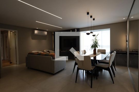 Sala de apartamento à venda com 3 quartos, 266m² em Cidade São Francisco, São Paulo
