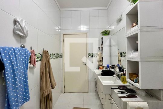 Banheiro da Suíte de casa à venda com 3 quartos, 200m² em Bela Aliança, São Paulo