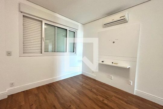 Suíte 2 de casa de condomínio para alugar com 4 quartos, 180m² em Cacupé, Florianópolis