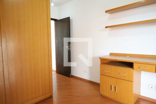 Quarto de casa para alugar com 3 quartos, 120m² em Vila Santana, São Paulo