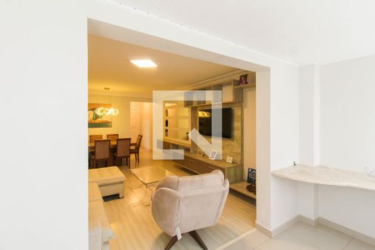 Sala de apartamento à venda com 3 quartos, 102m² em Centro, Canoas
