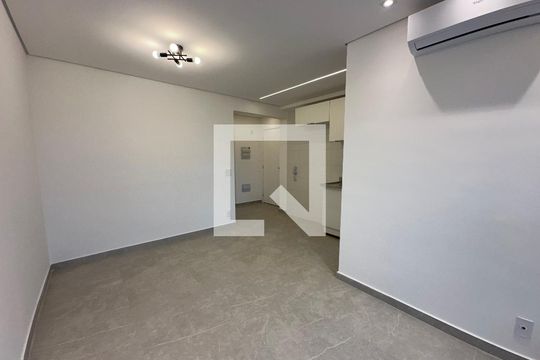 Sala de apartamento para alugar com 2 quartos, 58m² em Nova Aldeinha, Barueri