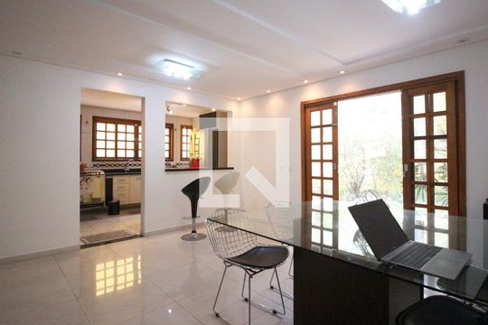 Sala de Jantar de casa à venda com 4 quartos, 245m² em Vila Lucia, São Paulo