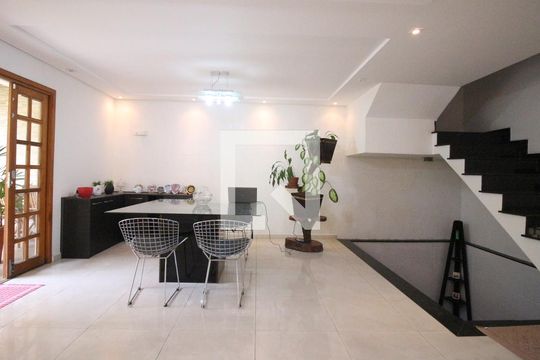 Sala de Jantar de casa à venda com 4 quartos, 245m² em Vila Lucia, São Paulo