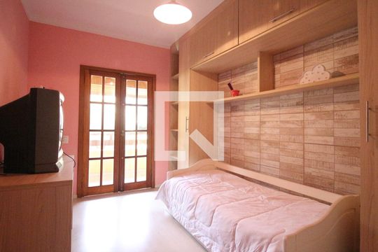 Quarto 1 de casa à venda com 4 quartos, 245m² em Vila Lucia, São Paulo