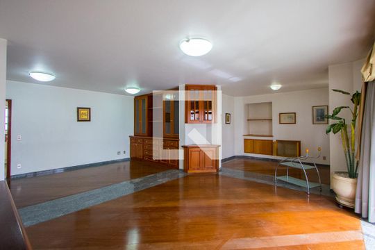 Sala de apartamento à venda com 4 quartos, 218m² em Vila Bastos, Santo André