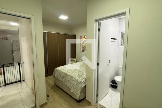 Suite de apartamento à venda com 2 quartos, 81m² em Jardim Bela Vista, Santo André