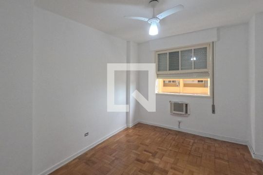 Quarto 2 de apartamento para alugar com 2 quartos, 128m² em José Menino, Santos