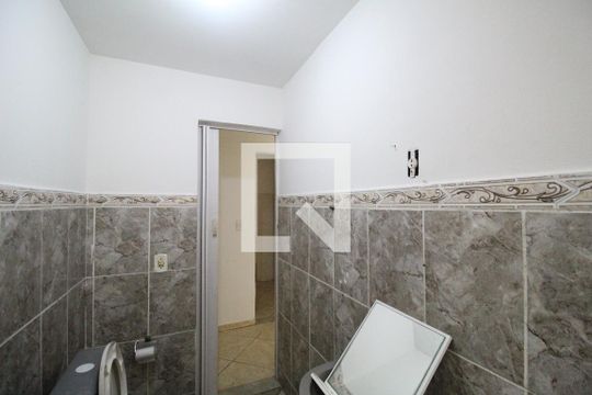 Banheiro de casa para alugar com 1 quarto, 40m² em Curicica, Rio de Janeiro
