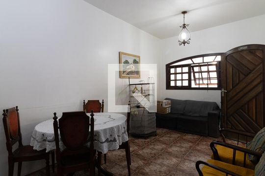 Casa 1 - Sala de casa à venda com 5 quartos, 120m² em Vila Talarico, São Paulo