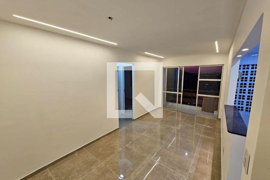 Sala de apartamento à venda com 2 quartos, 55m² em Itanhangá, Rio de Janeiro