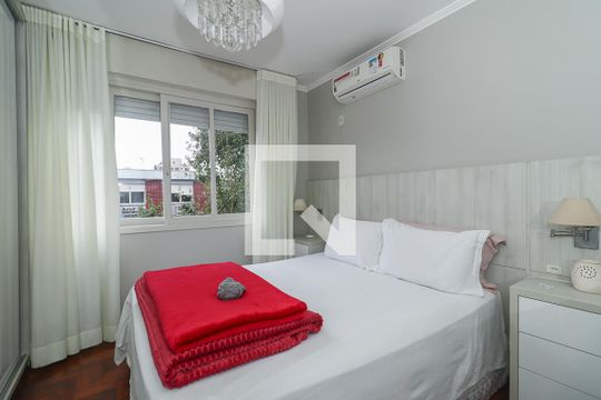 Quarto de apartamento para alugar com 2 quartos, 58m² em Jardim São Pedro, Porto Alegre