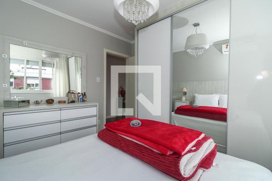 Quarto de apartamento para alugar com 2 quartos, 58m² em Jardim São Pedro, Porto Alegre