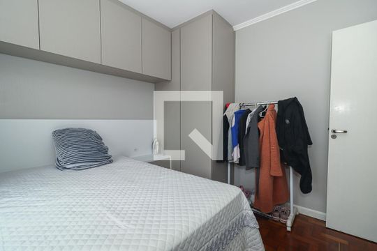 Quarto 2 de apartamento para alugar com 2 quartos, 58m² em Jardim São Pedro, Porto Alegre