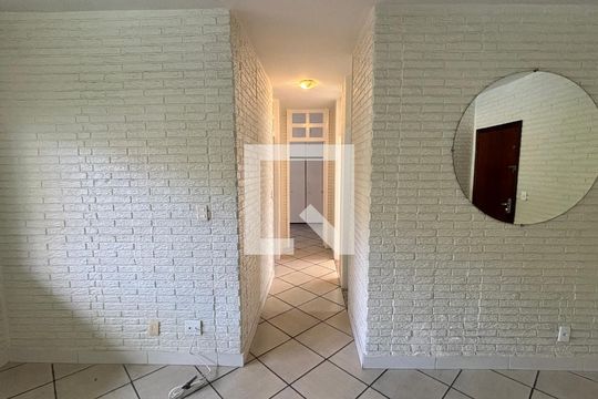 Sala  de apartamento para alugar com 2 quartos, 60m² em Jardim Ipanema, Santo André