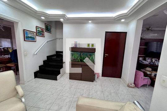 Sala de casa à venda com 3 quartos, 206m² em Jardim Santa Clara, Guarulhos