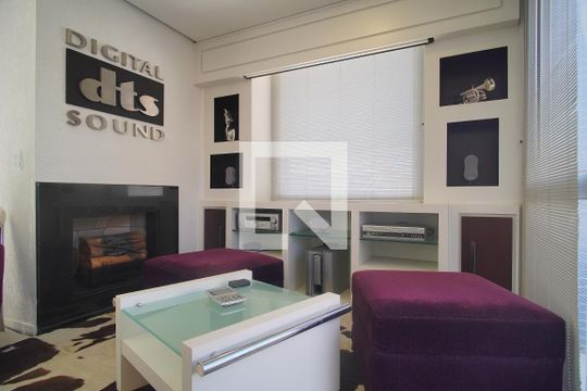 Sala 2 de apartamento à venda com 3 quartos, 340m² em Centro, Novo Hamburgo