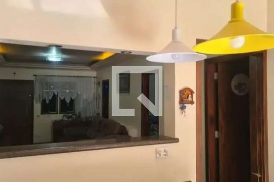 Casa à venda com 3 quartos, 220m² em Vila Olímpia, São Paulo