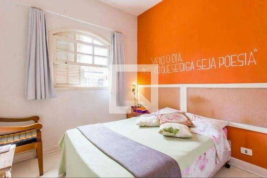 Quarto de casa à venda com 3 quartos, 240m² em Vila Olímpia, São Paulo