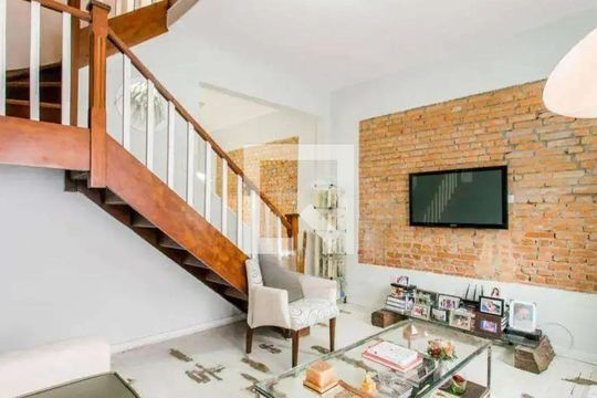 Sala de casa à venda com 3 quartos, 240m² em Vila Olímpia, São Paulo