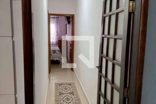 Corredor de casa à venda com 4 quartos, 280m² em Vila Romana, São Paulo