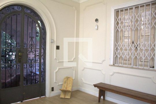 Sala de casa à venda com 6 quartos, 480m² em Tijuca, Rio de Janeiro