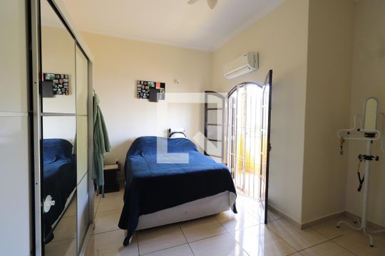 Quarto 1 de casa para alugar com 4 quartos, 450m² em Vila Esperança, São Paulo