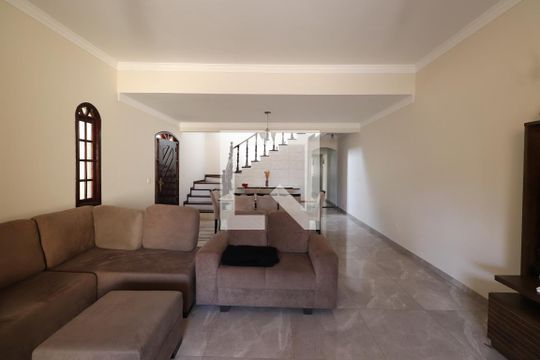 Sala de casa para alugar com 4 quartos, 450m² em Vila Esperança, São Paulo