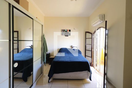 Quarto 1 de casa para alugar com 4 quartos, 450m² em Vila Esperança, São Paulo