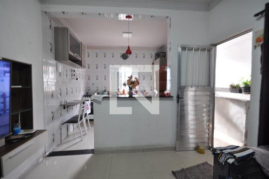 Sala de casa à venda com 7 quartos, 100m² em Parque Novo Mundo, São Paulo