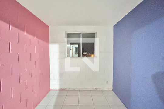 Quarto 2 de apartamento à venda com 2 quartos, 42m² em Canudos, Novo Hamburgo