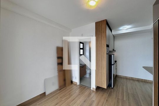 Studio de kitnet/studio à venda com 0 quarto, 30m² em Santo Amaro, São Paulo