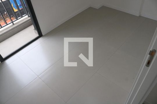 Quarto de kitnet/studio à venda com 1 quarto, 38m² em Jardim Vera Cruz, São Paulo