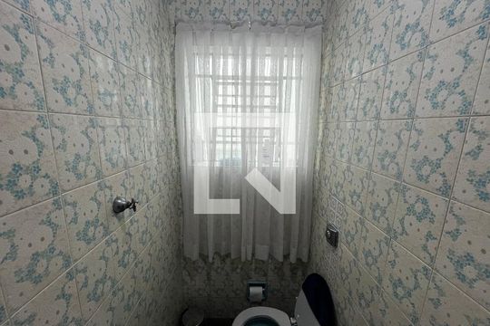 Lavabo de casa à venda com 4 quartos, 200m² em Jardim Franca, São Paulo