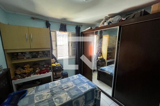 Quarto 1 de casa à venda com 4 quartos, 200m² em Jardim Franca, São Paulo