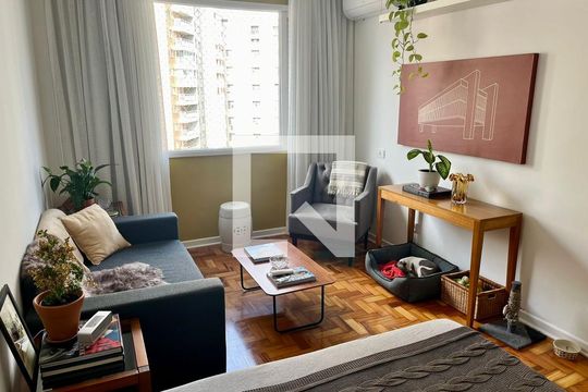 Sala  de kitnet/studio à venda com 1 quarto, 40m² em Jardim Paulista, São Paulo