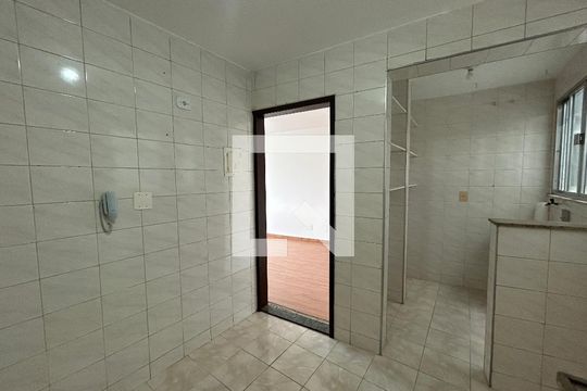 Cozinha de apartamento à venda com 2 quartos, 58m² em Cavalcanti, Rio de Janeiro
