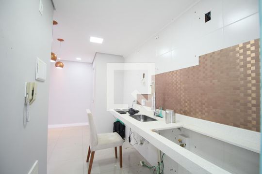 Cozinha de apartamento à venda com 2 quartos, 55m² em Vila Andrade, São Paulo